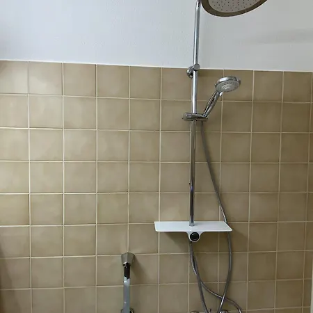 Gemutliches Mit Eigener Terasse Zum Abschalten شقة